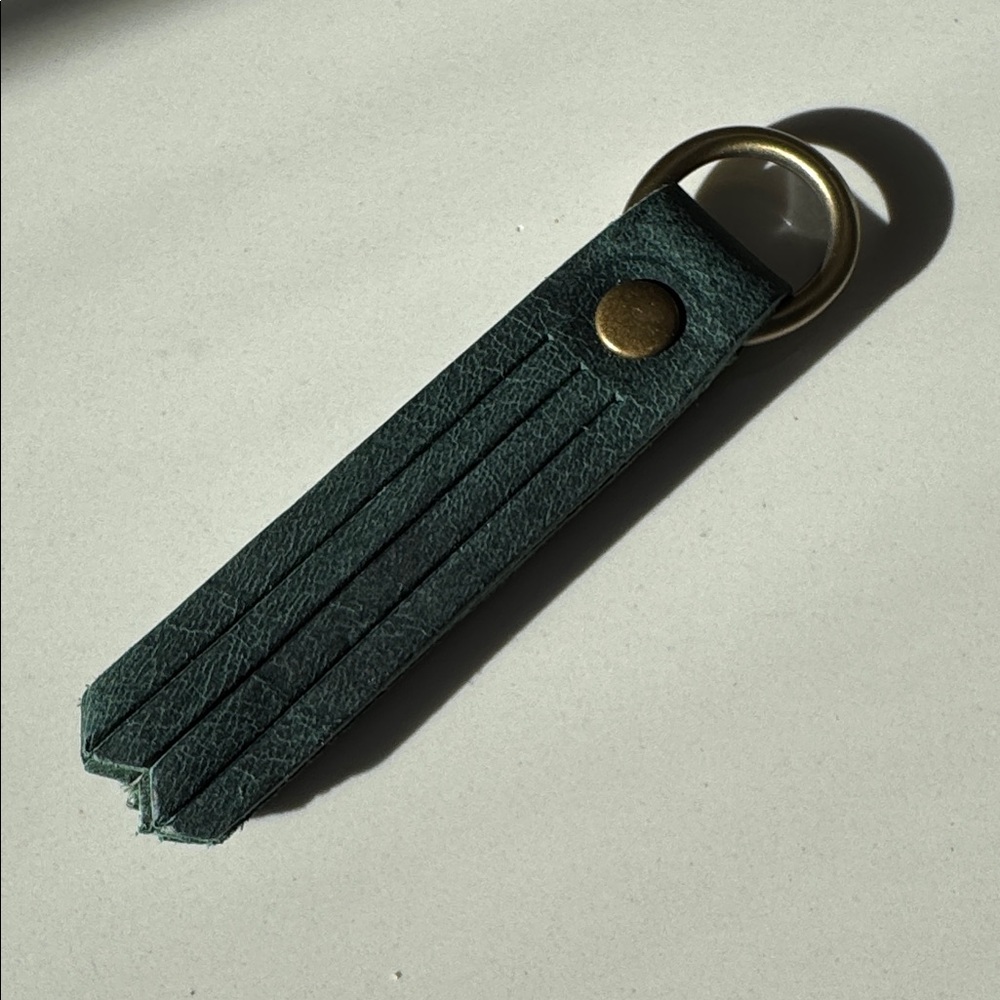 Portland Leather Goods keychain - Picture 2 of 3